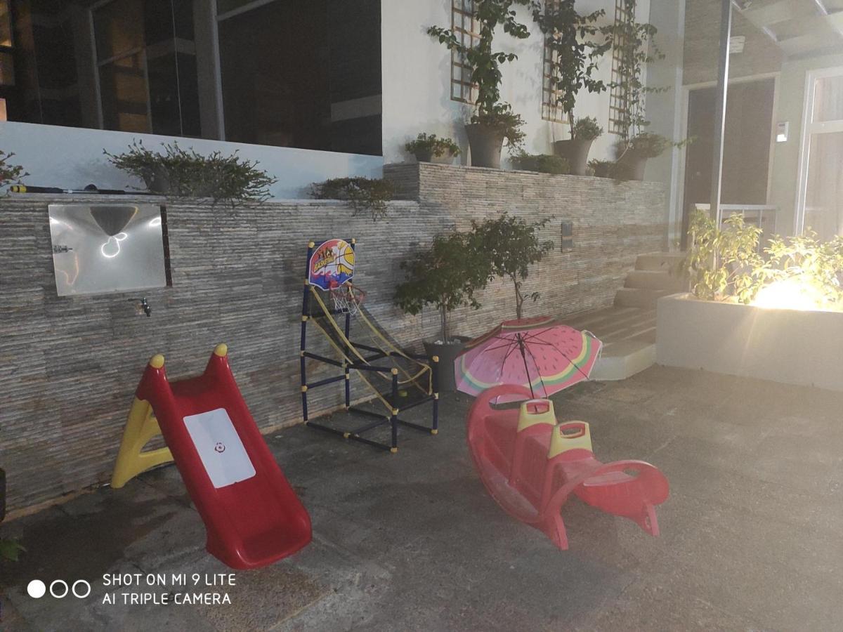 Kamares Suites Nea Kallikrateia 외부 사진